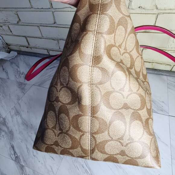 Nwot Coach Signature C's Khaki Shoulder Bag Purse - Picture 7 of 13